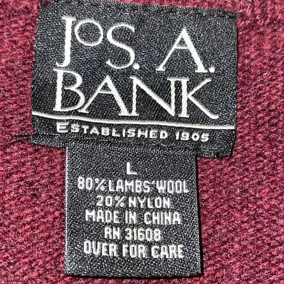 Jos A Bank Lambs' Wool Blend Sweater Men's Large.  Red, Gray, Black Argyle. - Picture 2 of 8